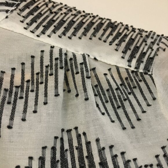 J. Crew Factory Zig Zag Clip Dot Popover Top - Picture 9 of 16